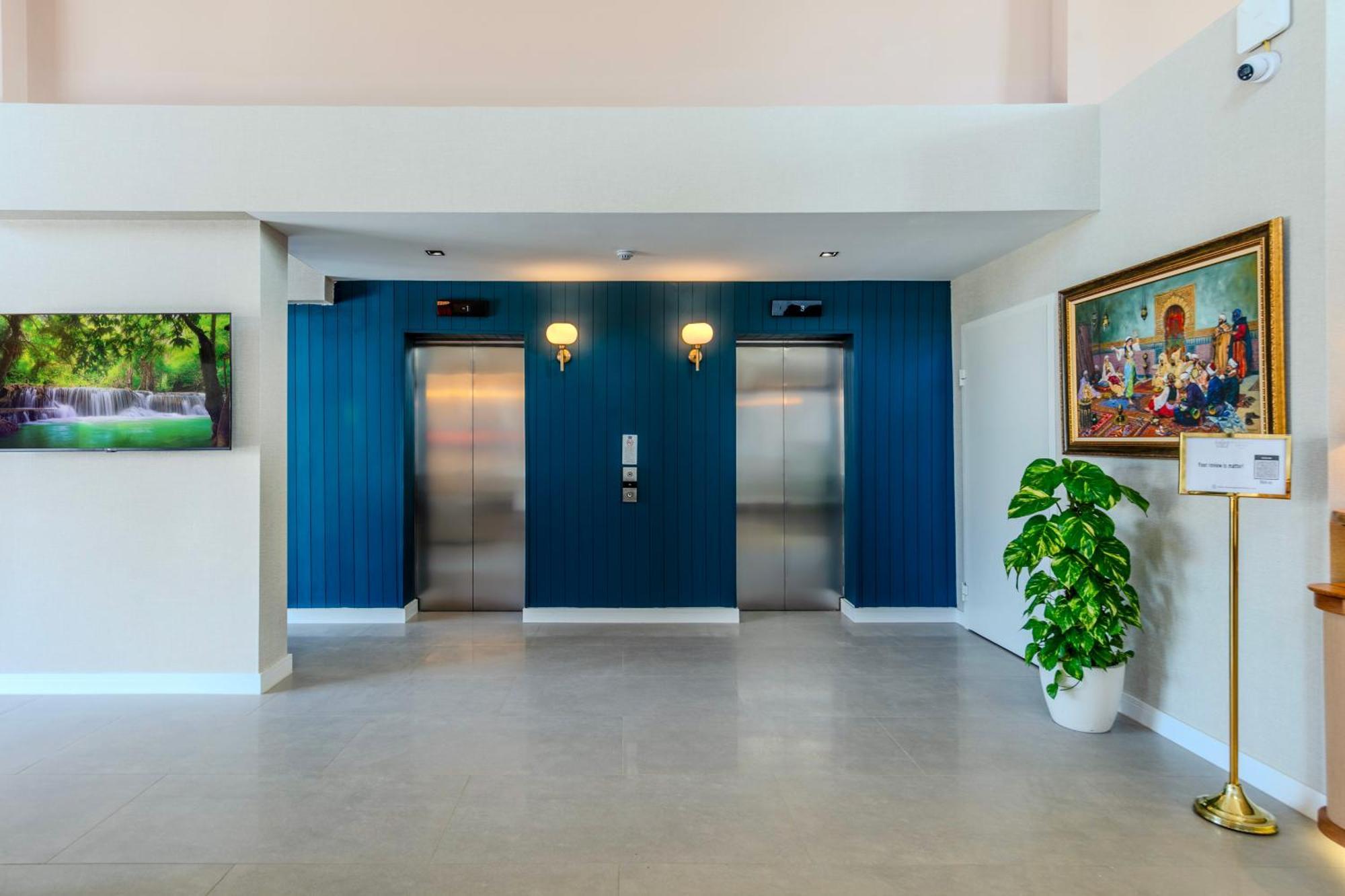 Nenessa Airport Hotel Arnavutkoy ภายนอก รูปภาพ